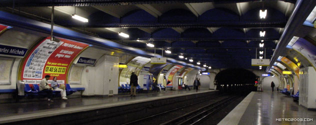 paris metro（パリのメトロ）Charles Michels></div>

<div id=