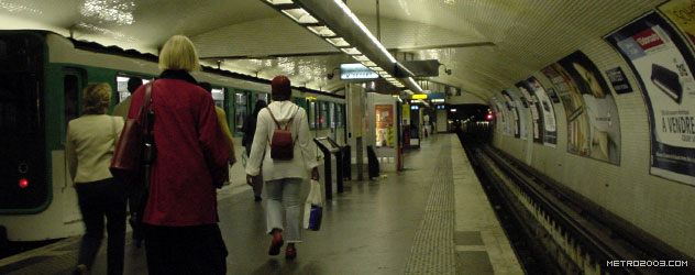 paris metro（パリのメトロ）Châtelet></div>

<div id=