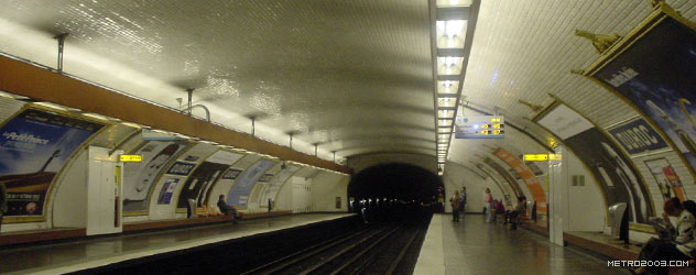 paris metro（パリのメトロ）Duroc></div>

<div id=