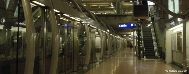 paris metro（パリのメトロ）Cour Saint-Émilion></div>

<div id=