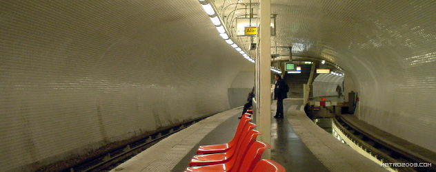 paris metro（パリのメトロ）Gambetta></div>

<div id=