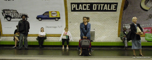 paris metro（パリのメトロ）Place d'Italie></div>

<div id=