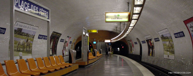paris metro（パリのメトロ）Place des Fêtes></div>

<div id=