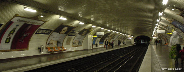 paris metro（パリのメトロ）Oberkampf></div>

<div id=