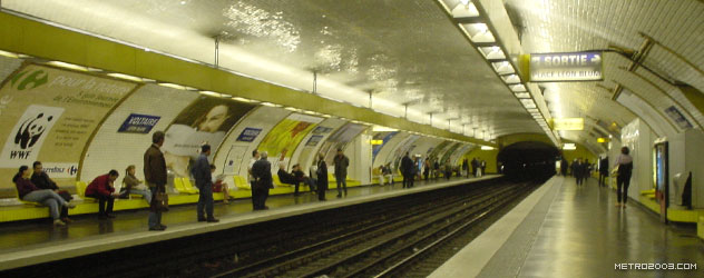paris metro（パリのメトロ）Voltaire></div>

<div id=